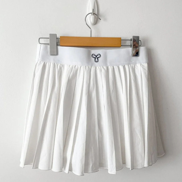 Aritzia  Tna Action Pleated Tennis Skirt Built in Shorts White Size Small - Picture 6 of 7